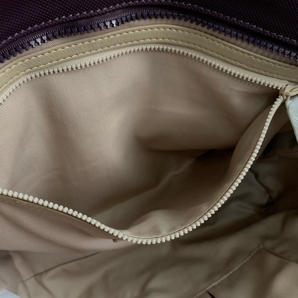 ❌SOLD❌ Lacoste Women’s Handbag and Zip Wallet Set - Picture 5 of 8